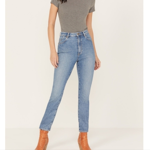 Rolla's High Rise Slim Dusters Distressed Mid-Weight Denim Ankle Jean - Size 25 - Picture 1 of 16